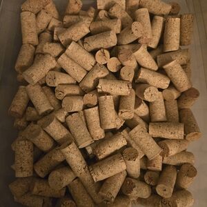Bulk Natural Cork Wine Stoppers - Neutral Tan - Lot Of 100